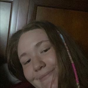 Meet your Posher, Chloe